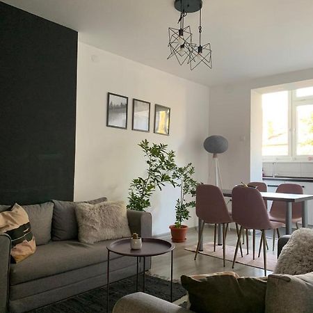 Abby Apartmentz ทูซลา ภายนอก รูปภาพ